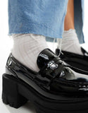 https://images.asos-media.com/products/asos-design-wide-fit-script-chunky-mid-heeled-loafers-in-black-patent/204616029-2?$n_750w$&wid=750&fit=constrain