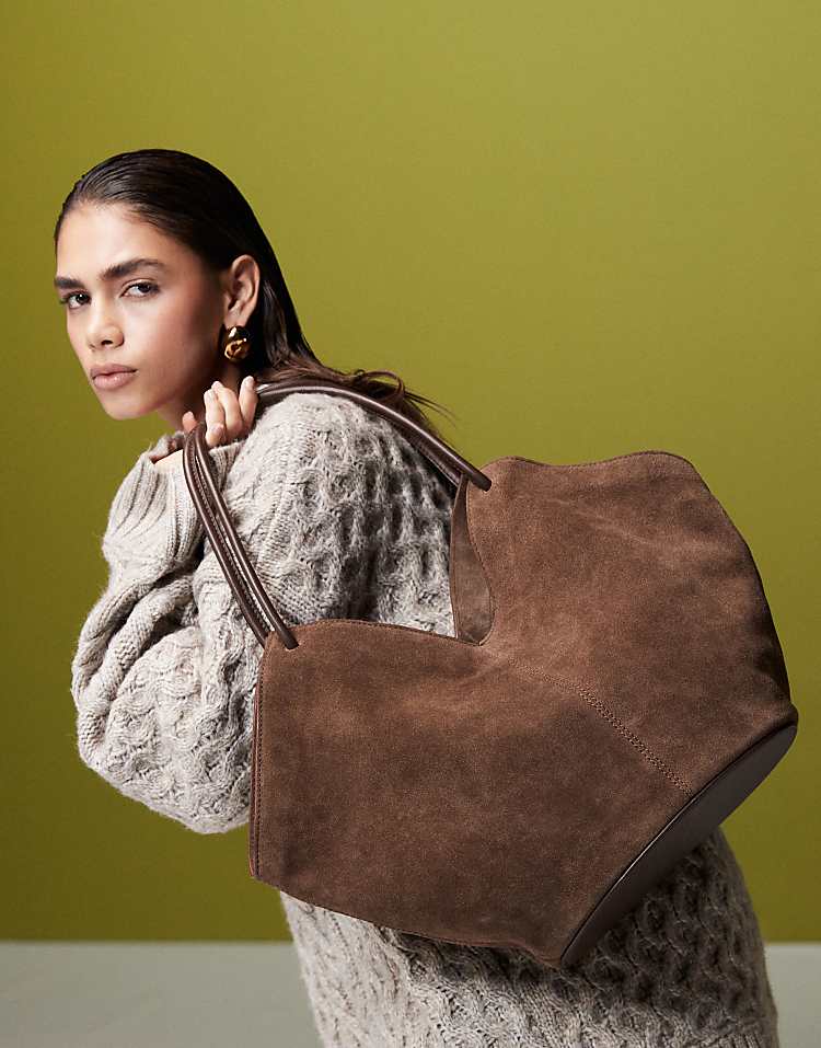 https://images.asos-media.com/products/asos-design-suede-tubular-knot-handle-tote-bag-in-chocolate/206701664-1-chocolatebrown?$n_750w$&wid=750&fit=constrain