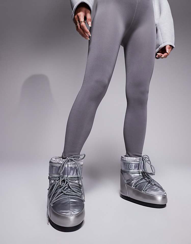 https://images.asos-media.com/products/moonboot-icon-low-boots-in-silver/207122668-1-silver?$n_750w$&wid=750&fit=constrain