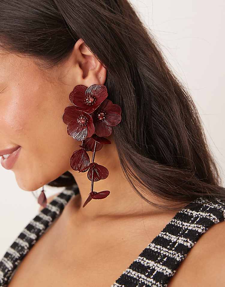 https://images.asos-media.com/products/asos-design-drop-earrings-with-3d-floral-design-in-burgundy/207491801-3?$n_750w$&wid=750&fit=constrain