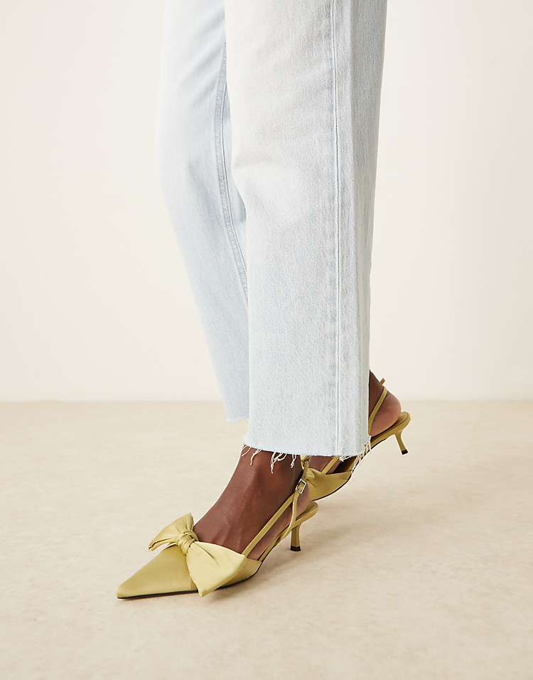 https://images.asos-media.com/products/asos-design-sunshine-kitten-heel-slingback-shoes-in-green/207798610-2?$n_750w$&wid=750&fit=constrain