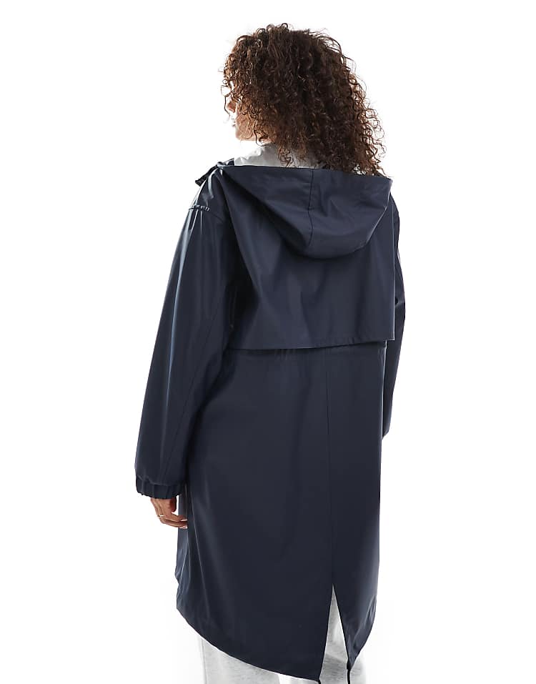 https://images.asos-media.com/products/asos-design-contrast-detail-rubberised-rain-parka-in-navy/208040609-4?$n_750w$&wid=750&fit=constrain