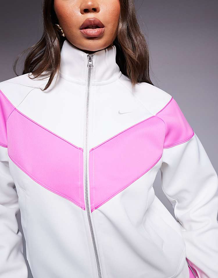 https://images.asos-media.com/products/nike-windrunner-polyknit-track-jacket-in-white-and-pink/208074409-3?$n_750w$&wid=750&fit=constrain