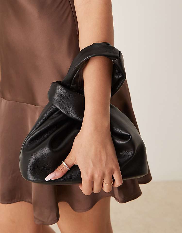 https://images.asos-media.com/products/asos-design-loop-through-grab-clutch-bag-in-black/208108120-3?$n_750w$&wid=750&fit=constrain