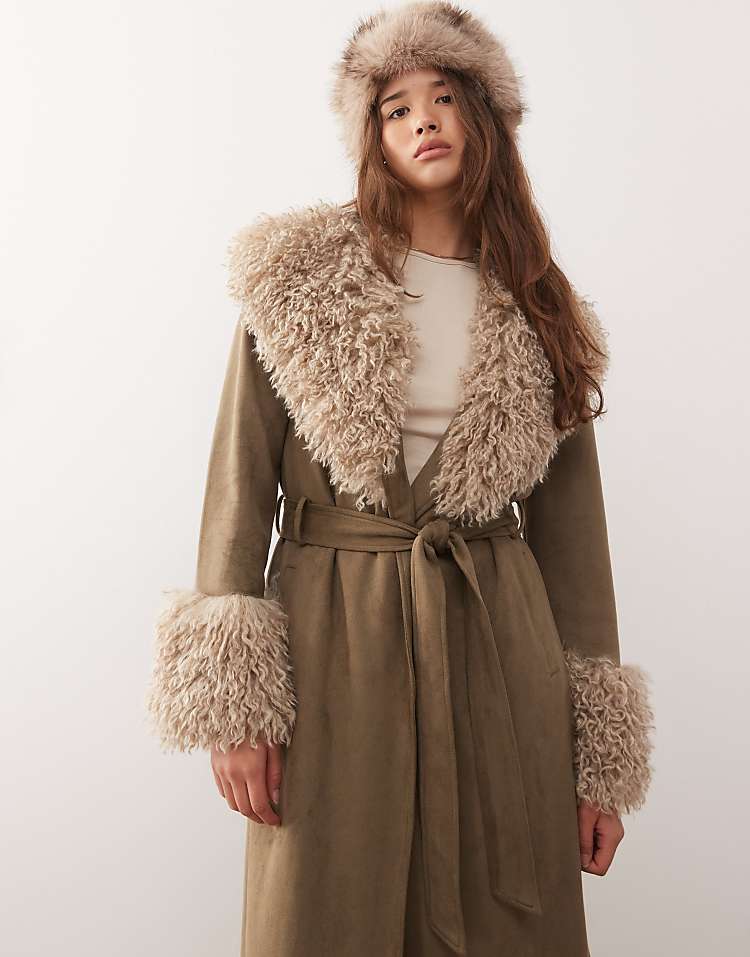 https://images.asos-media.com/products/reclaimed-vintage-longline-suede-look-trench-coat-with-faux-fur-collar-and-cuffs-in-khaki/208389426-2?$n_750w$&wid=750&fit=constrain