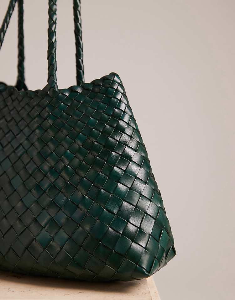 https://images.asos-media.com/products/dragon-diffusion-santa-croce-small-woven-leather-bag-in-dark-green/208409516-4?$n_750w$&wid=750&fit=constrain