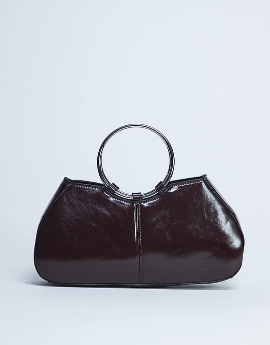 https://images.asos-media.com/products/topshop-griffith-metal-ring-handle-grab-bag-in-chocolate/208433515-1-chocolate?$n_750w$&wid=750&fit=constrain