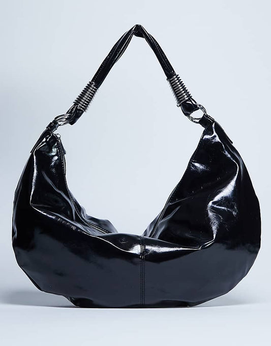 https://images.asos-media.com/products/topshop-sloane-hardware-scoop-shoulder-bag-in-black/208460781-1-black?$n_750w$&wid=750&fit=constrain