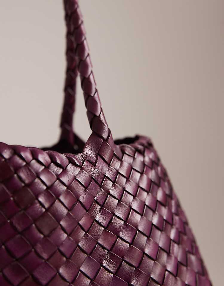 https://images.asos-media.com/products/dragon-diffusion-santa-croce-small-woven-leather-bag-in-plum/208481399-5?$n_750w$&wid=750&fit=constrain