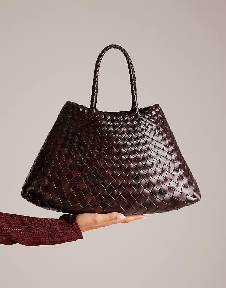 https://images.asos-media.com/products/dragon-diffusion-santa-croce-small-woven-leather-bag-in-dark-brown/208481421-1-brown?$n_750w$&wid=750&fit=constrain