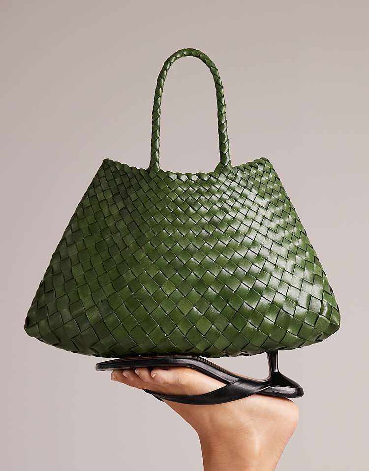 https://images.asos-media.com/products/dragon-diffusion-santa-croce-small-woven-leather-bag-in-leaf-green/208481435-3?$n_750w$&wid=750&fit=constrain