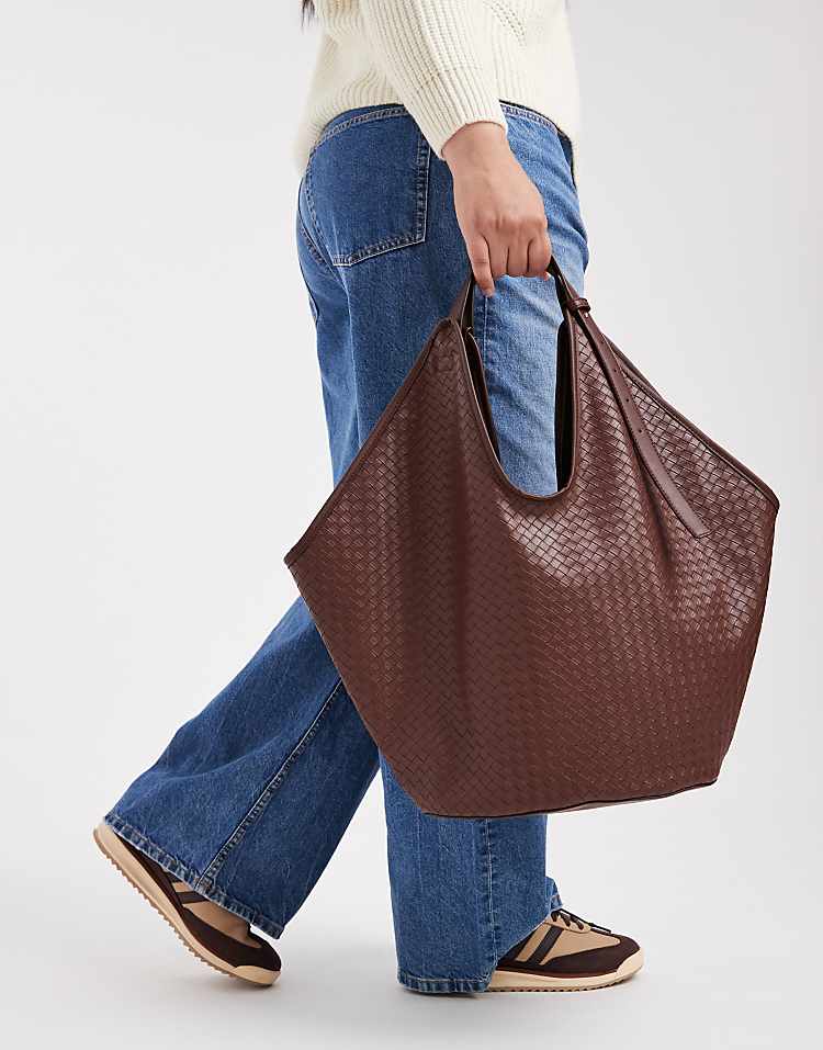 https://images.asos-media.com/products/asos-design-weave-tubular-handle-vase-tote-bag-in-chocolate/208536615-1-chocolate?$n_750w$&wid=750&fit=constrain