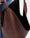 https://images.asos-media.com/products/asos-design-weave-tubular-handle-vase-tote-bag-in-chocolate/208536615-4?$n_750w$&wid=750&fit=constrain