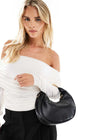 https://images.asos-media.com/products/glamorous-clasp-detail-top-handle-bag-with-crossbody-strap-in-black/208640300-1-black?$n_750w$&wid=750&fit=constrain