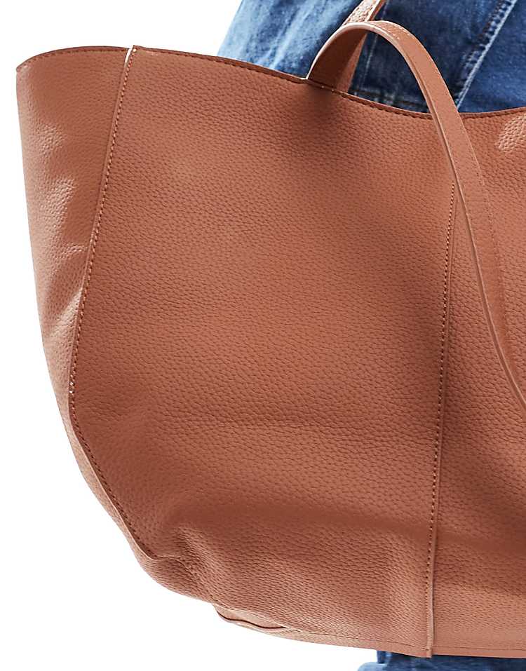 https://images.asos-media.com/products/glamorous-structured-tote-bag-in-tan/208640335-4?$n_750w$&wid=750&fit=constrain