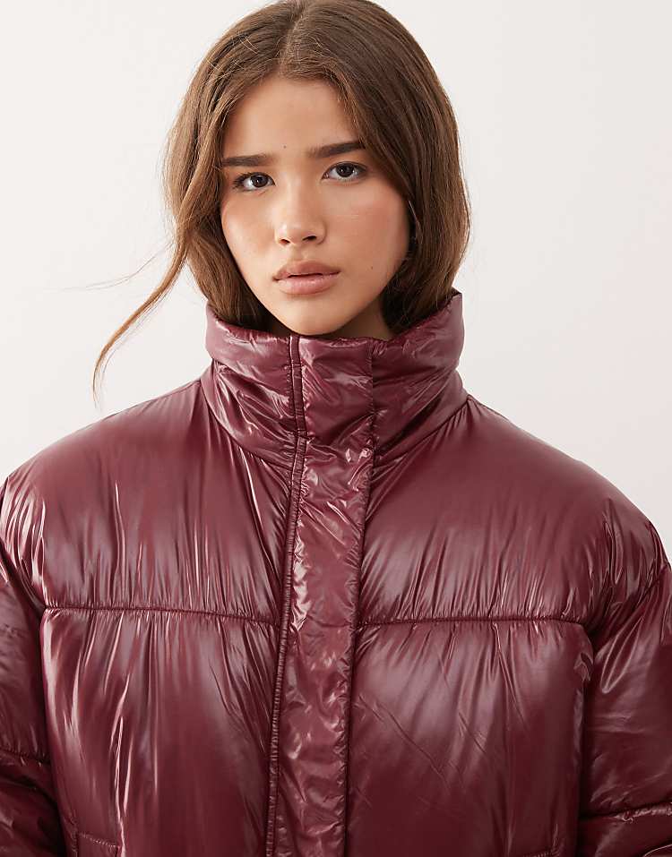 https://images.asos-media.com/products/noisy-may-shiny-puffer-jacket-in-burgundy/208695805-2?$n_750w$&wid=750&fit=constrain