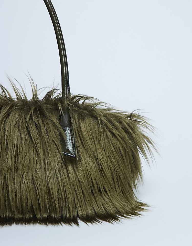 https://images.asos-media.com/products/topshop-shaggy-faux-fur-shoulder-bag-in-khaki/208709579-2?$n_750w$&wid=750&fit=constrain