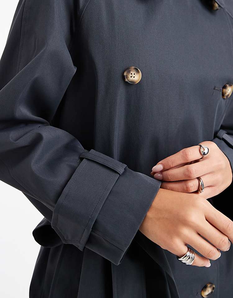 https://images.asos-media.com/products/asos-design-longline-trench-coat-in-navy/208749220-3?$n_750w$&wid=750&fit=constrain
