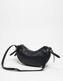https://images.asos-media.com/products/valentino-win-re-knot-detail-shoulder-bag-in-black/208825777-2?$n_750w$&wid=750&fit=constrain