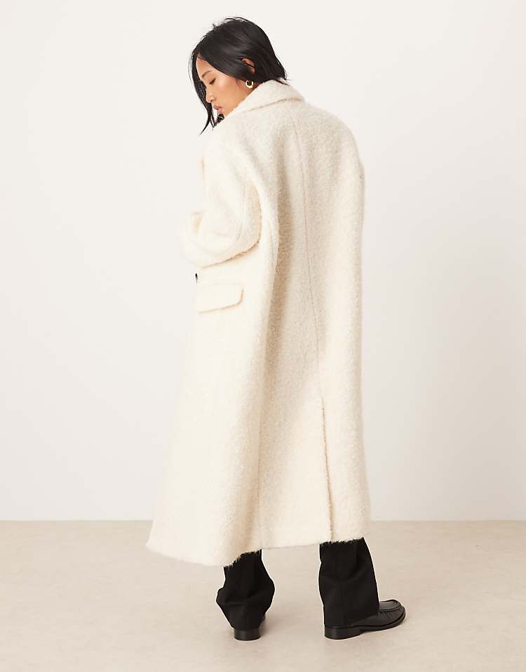 https://images.asos-media.com/products/asos-design-petite-wool-rich-textured-oversized-dad-coat-in-cream/208909110-2?$n_750w$&wid=750&fit=constrain