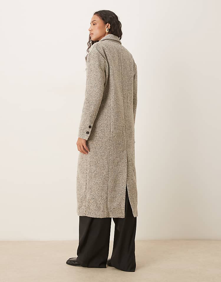 https://images.asos-media.com/products/glamorous-oversized-tailored-coat-in-grey-herringbone/208971094-4?$n_750w$&wid=750&fit=constrain
