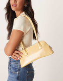 https://images.asos-media.com/products/asos-design-curved-base-bowler-bag-in-buttermilk/209327689-1-buttermilk?$n_750w$&wid=750&fit=constrain