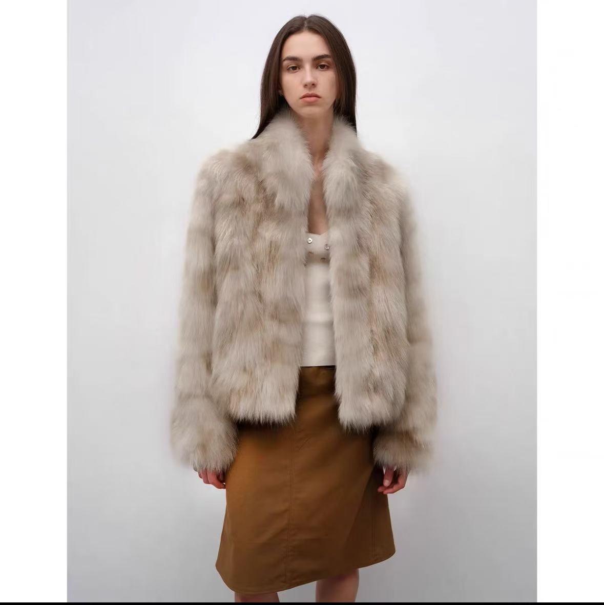 Polar Snow Casual Handmade Swoosh Printed Stand Up Lapel Fox Fur Coat-3