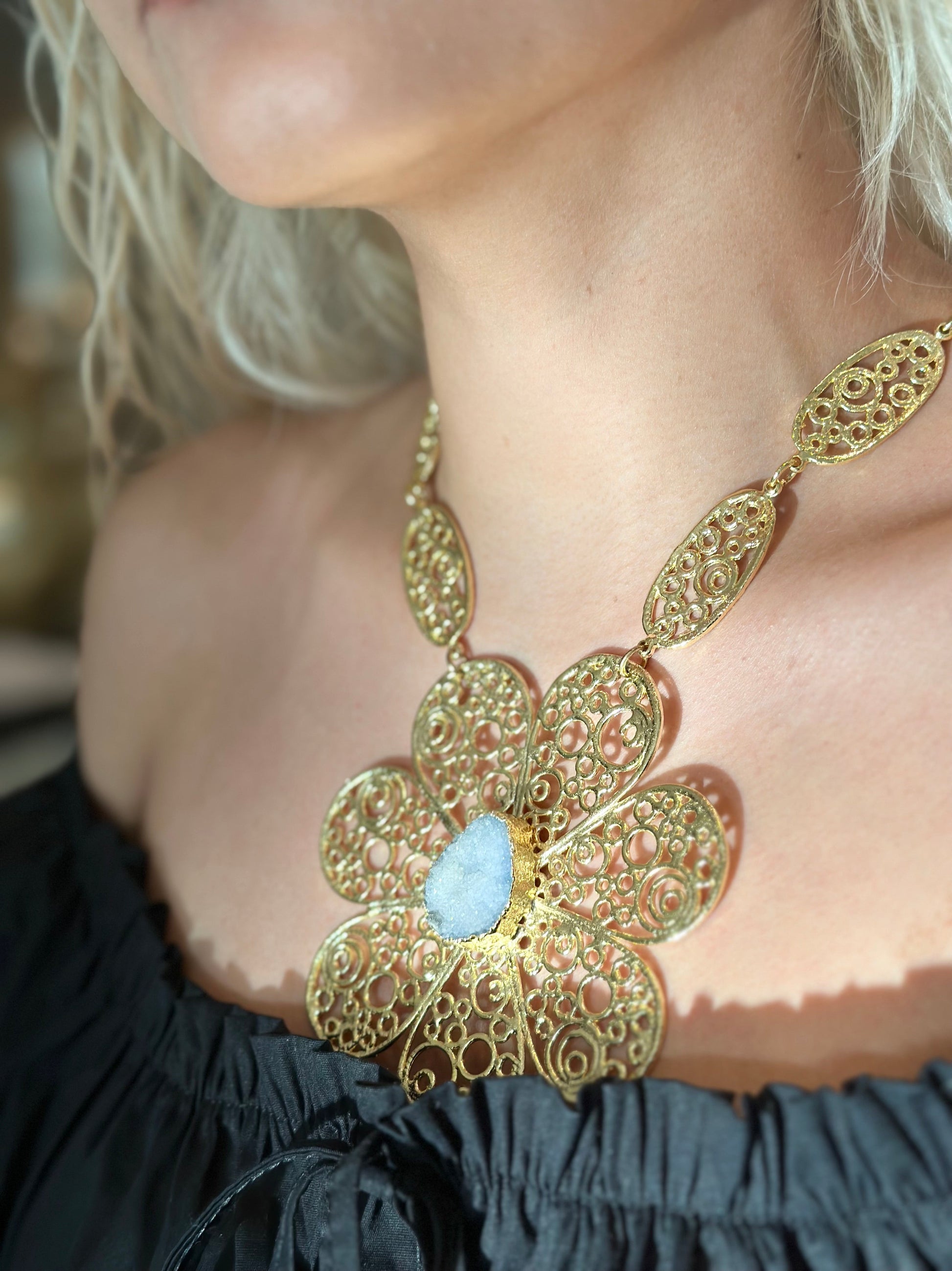 Bloom Druzy Flower Necklace-2