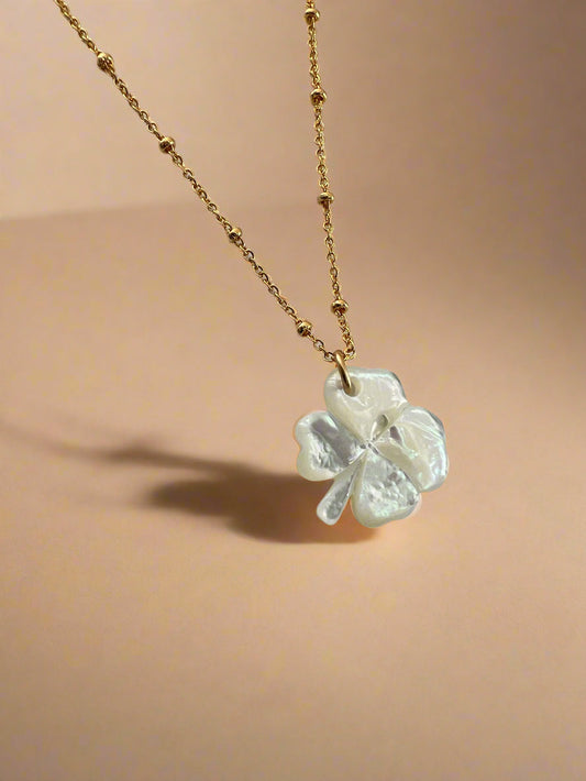 Pearl Clover Necklace-0